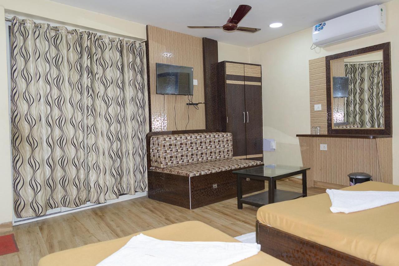 Hotel Mukesh Residency Pune Esterno foto