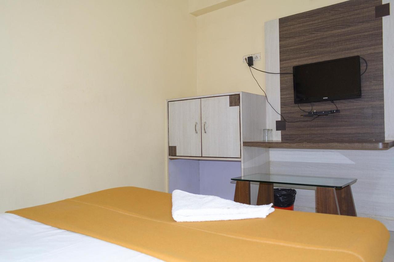 Hotel Mukesh Residency Pune Esterno foto