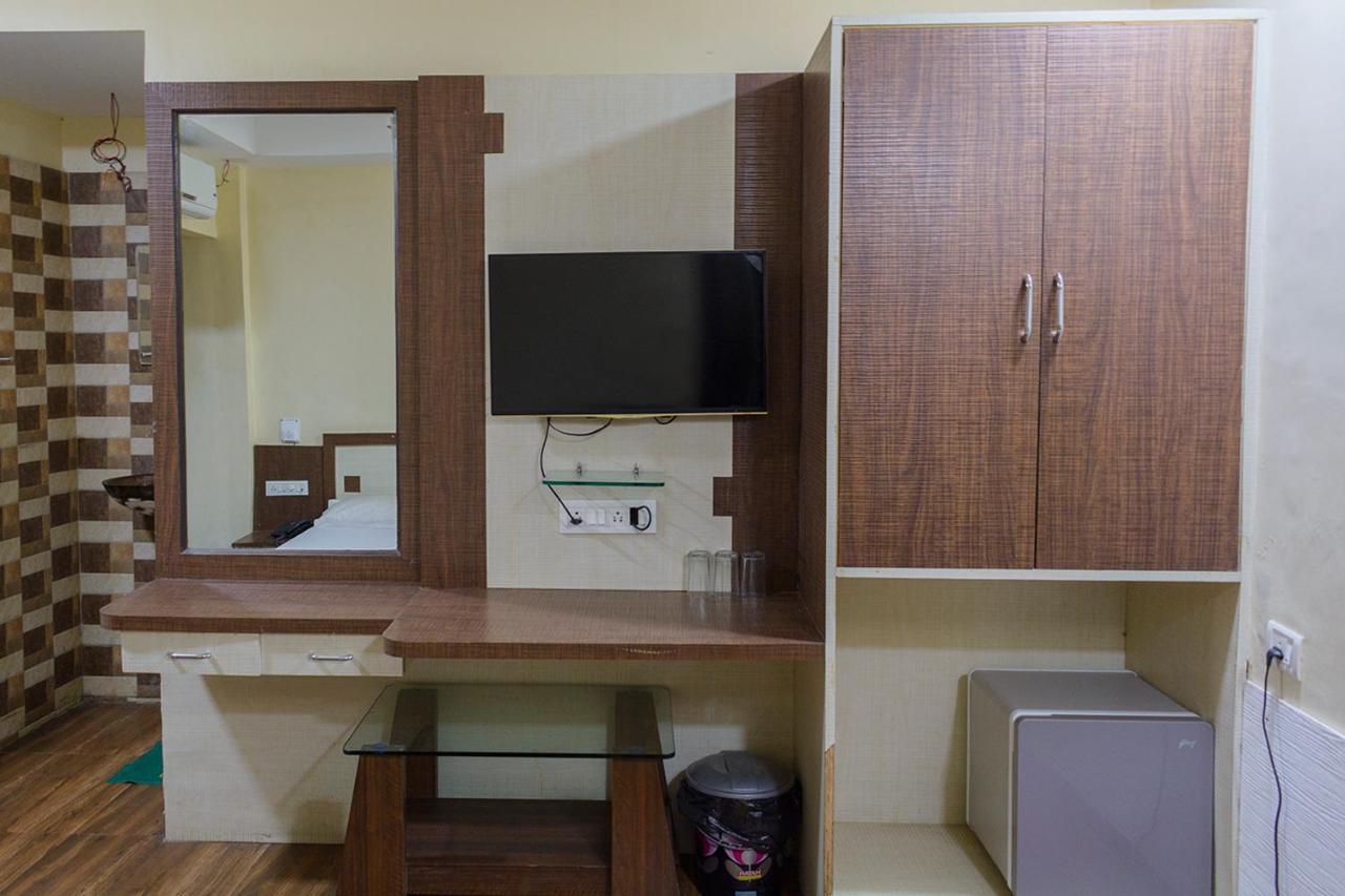 Hotel Mukesh Residency Pune Esterno foto